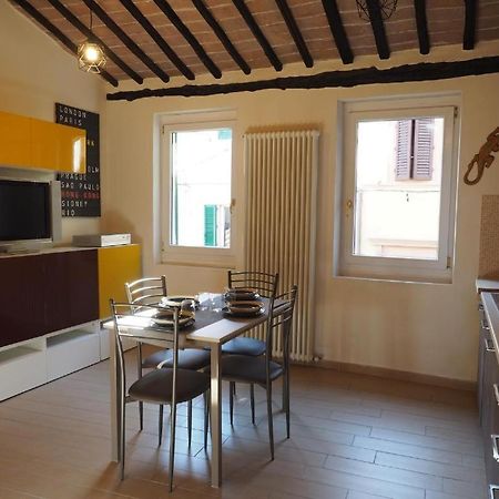 Contrada House By Francigenaapartments Siena Esterno foto